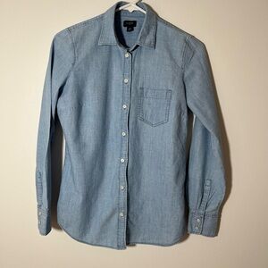 J.Crew Women Button Down Shirt 
Size XS